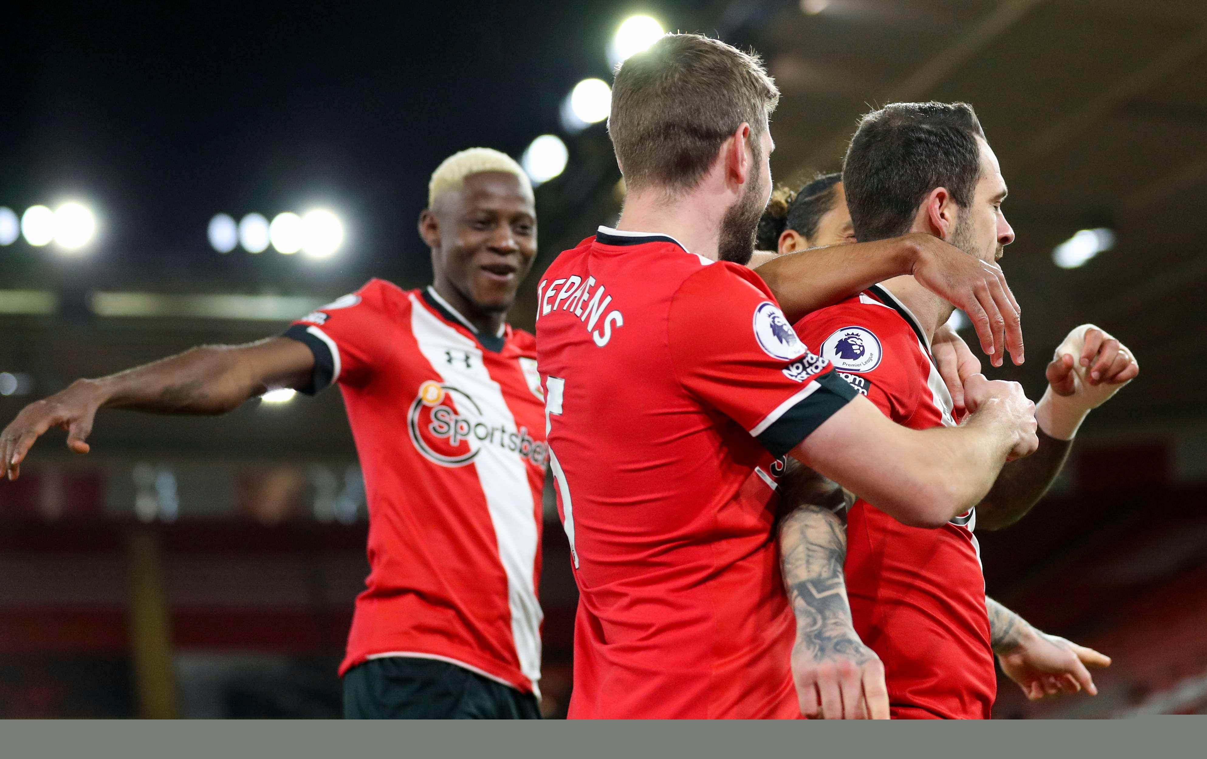 AE MDX 500 DUAL 500W DC power supply